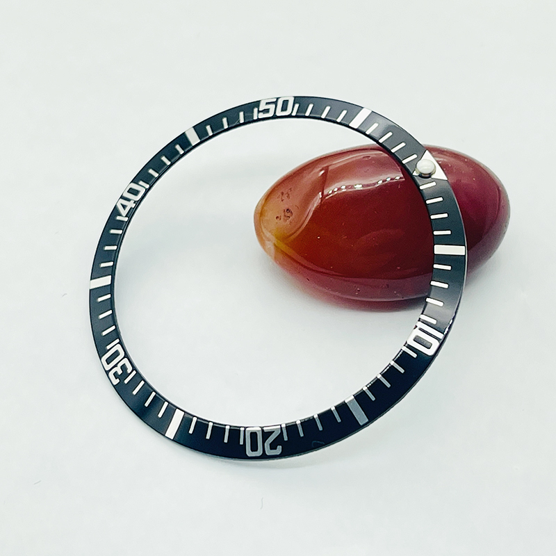 36.5mm Curved Aluminum Watch b - Reel Case บทวิจารณ์และราคา